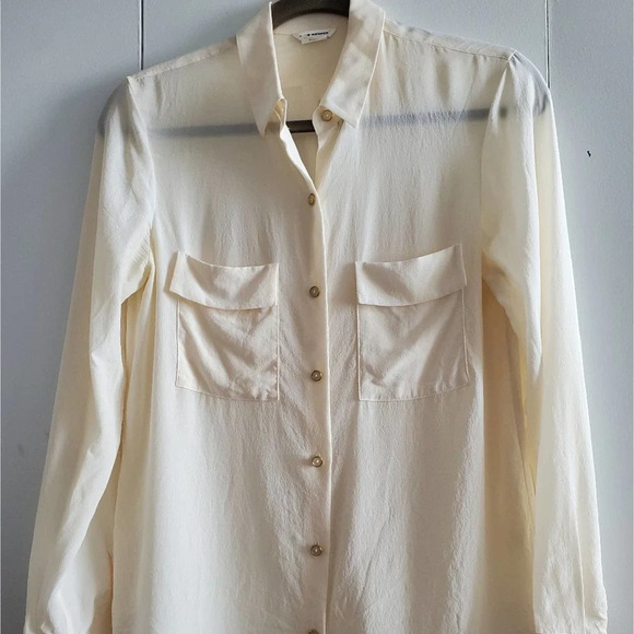 Club Monaco Tops - Club Monaco 100% silk blouse cream color with gold white buttons size S/P